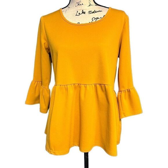 NWT Betsey’s Boutique gold blouse small - Picture 1 of 5